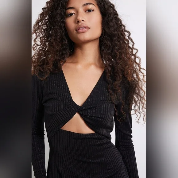 MinkPink Leila Dress Black Sz Large Cutout Longsleeve Whimsigoth Romantic Sexy - Picture 4 of 11